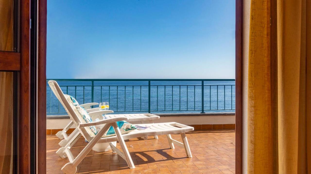 Appartamento Welcomely - Terrace By The Sea - Cala Gonone Dorgali Esterno foto